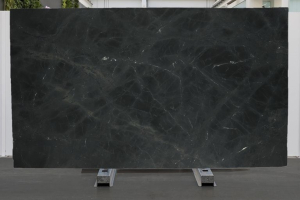 stoliki z blatem kamiennym